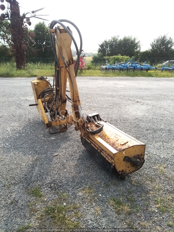 BOMFORD ELAGUEUSE GT 435 - Mulčer na roki: slika 4 BOMFORD ELAGUEUSE GT 435 - Mulčer na roki: slika 4
