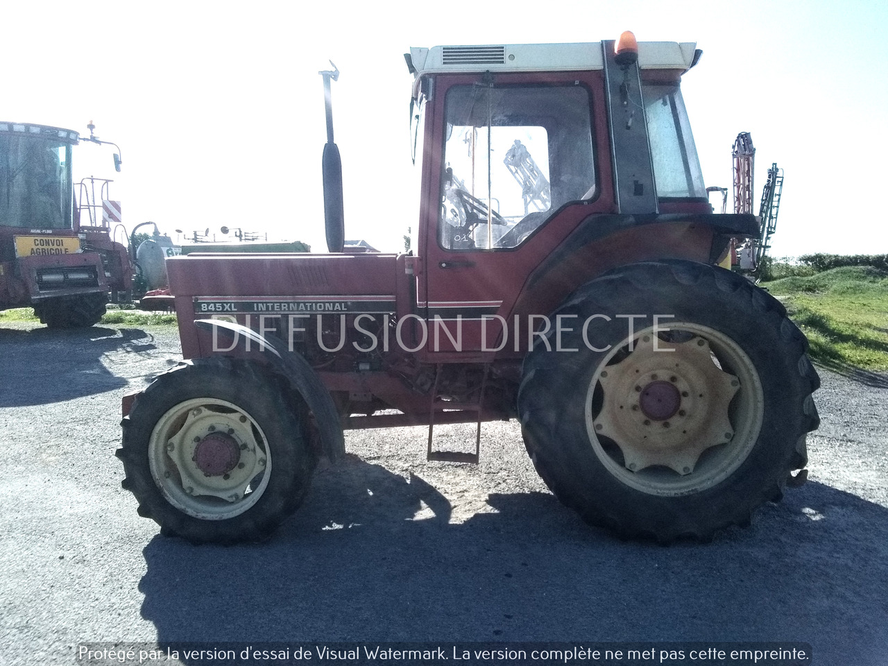 CASE IH TRACTEUR AGRICOLE 845 XL - Traktor: slika 3 CASE IH TRACTEUR AGRICOLE 845 XL - Traktor: slika 3