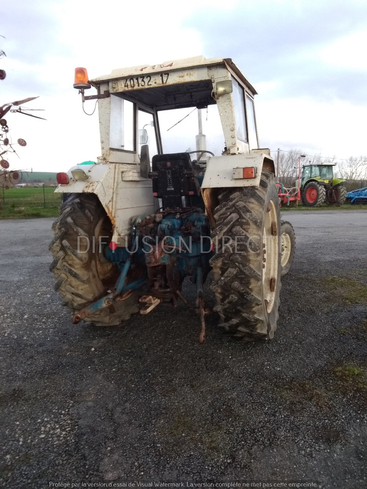 FORD TRACTEUR AGRICOLE 5000 SUPER MAJOR - Traktor: slika 4 FORD TRACTEUR AGRICOLE 5000 SUPER MAJOR - Traktor: slika 4