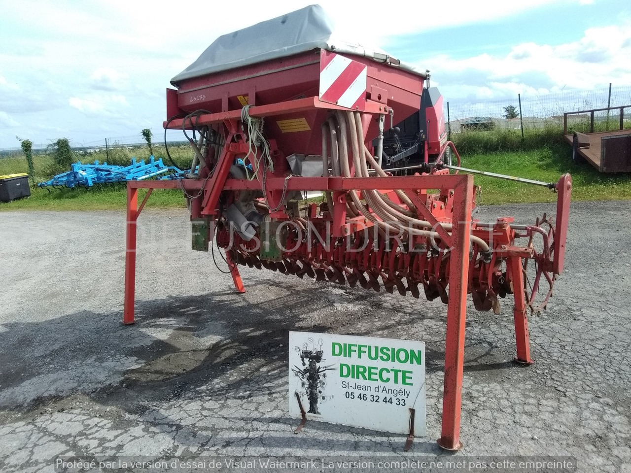 KUHN SEMOIR EN LIGNE ACCORD PNEUMATIC - Sejalni kombajn: slika 1 KUHN SEMOIR EN LIGNE ACCORD PNEUMATIC - Sejalni kombajn: slika 1
