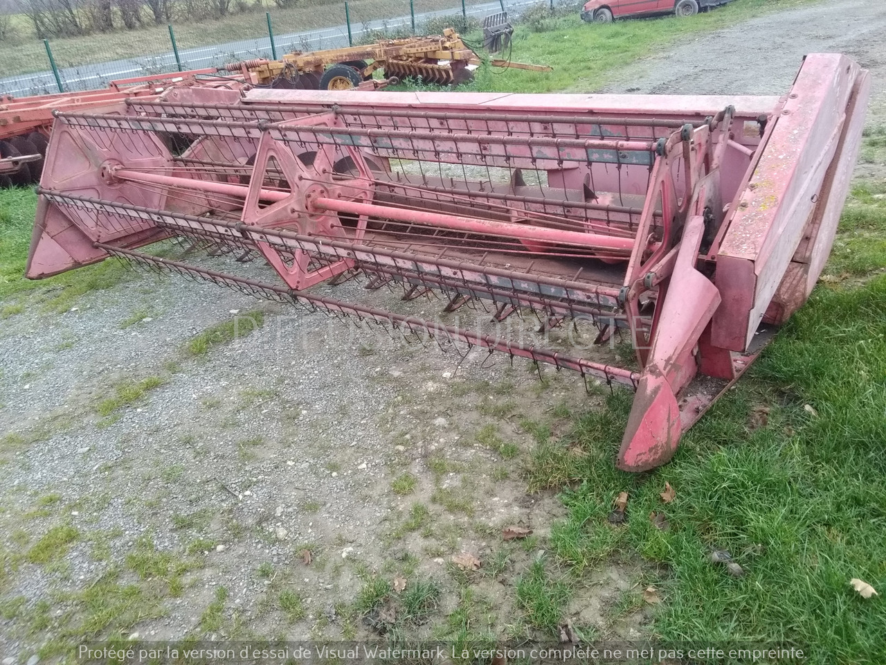 MASSEY FERGUSON MOISSONNEUSE BATTEUSE 620 - Kombajn harvester: slika 5 MASSEY FERGUSON MOISSONNEUSE BATTEUSE 620 - Kombajn harvester: slika 5