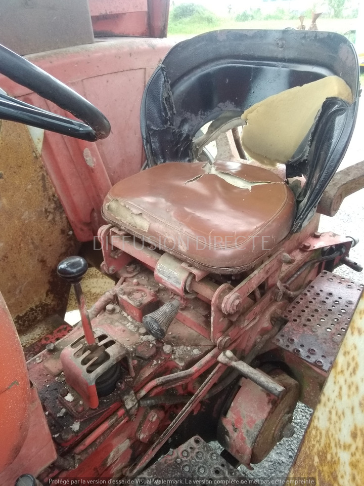 RENAULT TRACTEUR AGRICOLE 56 - Traktor: slika 5 RENAULT TRACTEUR AGRICOLE 56 - Traktor: slika 5