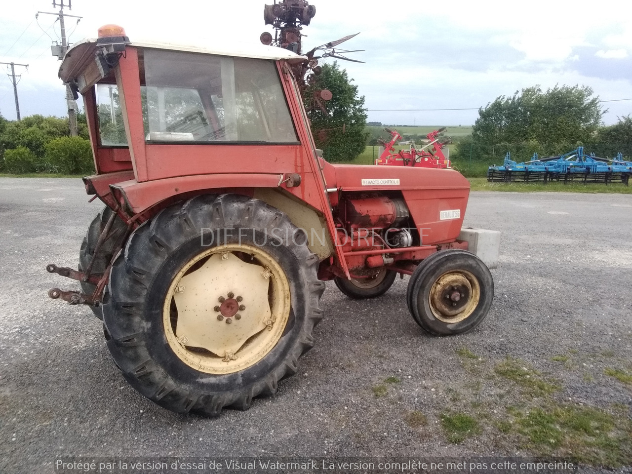 RENAULT TRACTEUR AGRICOLE 56 - Traktor: slika 3 RENAULT TRACTEUR AGRICOLE 56 - Traktor: slika 3