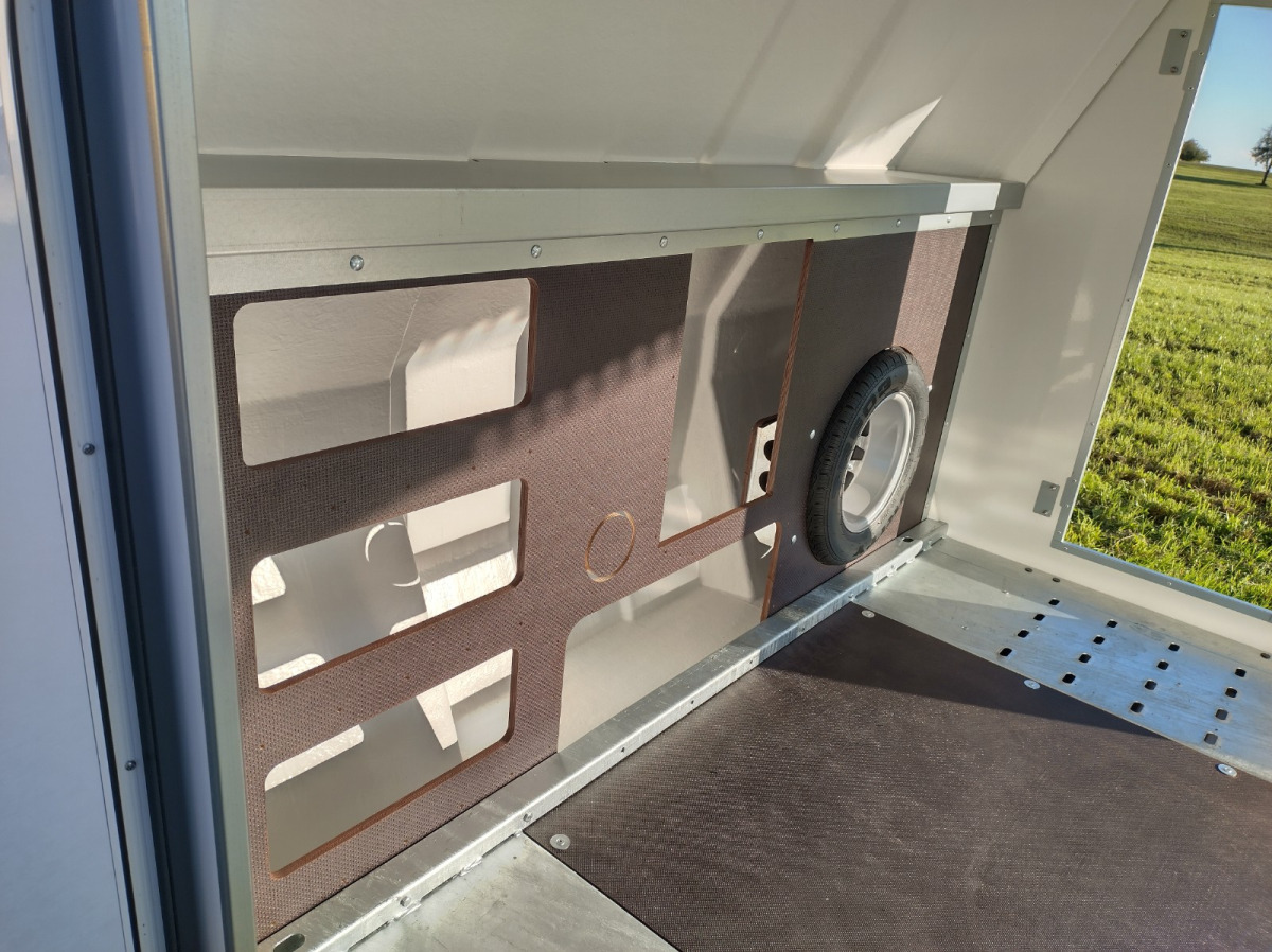 BRIAN JAMES TRAILERS RaceSport 340-5510 - Prikolica avtotransporter: slika 4 BRIAN JAMES TRAILERS RaceSport 340-5510 - Prikolica avtotransporter: slika 4