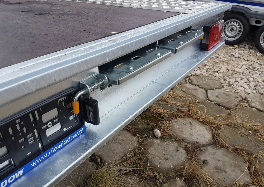 Niewiadów NM MARS 4,5x2,1m 2.7T R14C z sklejka - Prikolica avtotransporter: slika 3 Niewiadów NM MARS 4,5x2,1m 2.7T R14C z sklejka - Prikolica avtotransporter: slika 3
