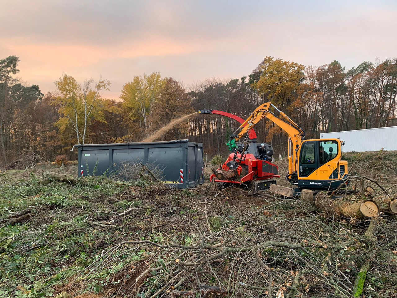 UFKES 942 Chipper - Lesni sekalnik: slika 3 UFKES 942 Chipper - Lesni sekalnik: slika 3