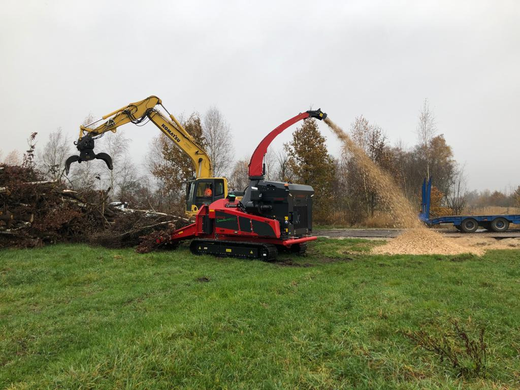 UFKES 942 Chipper - Lesni sekalnik: slika 4 UFKES 942 Chipper - Lesni sekalnik: slika 4