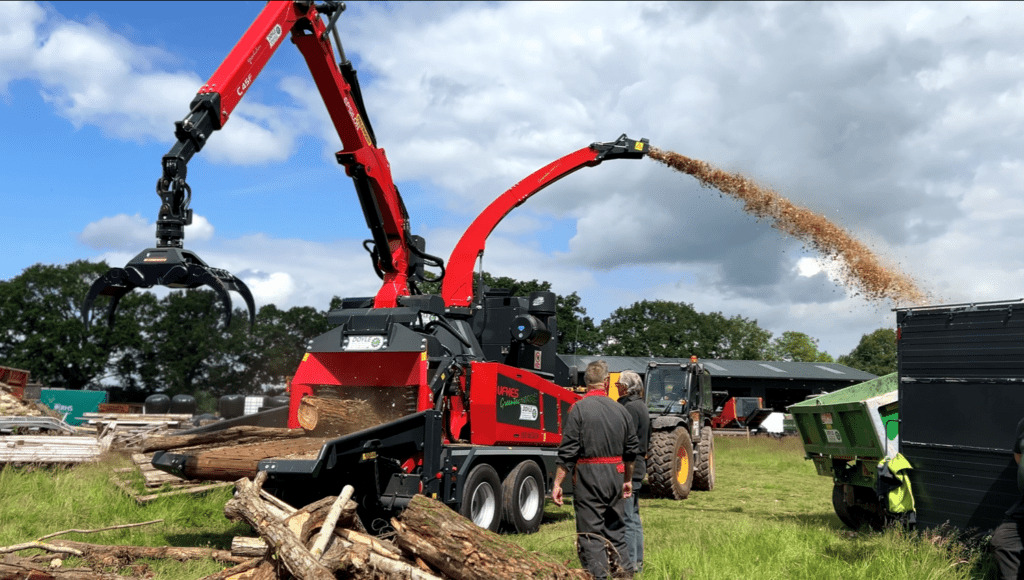 UFKES 952 MEGA - Lesni sekalnik: slika 1 UFKES 952 MEGA - Lesni sekalnik: slika 1