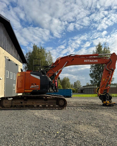 HitachiZX225USLC-7 + Engcon - Bager goseničar: slika 3 HitachiZX225USLC-7 + Engcon - Bager goseničar: slika 3