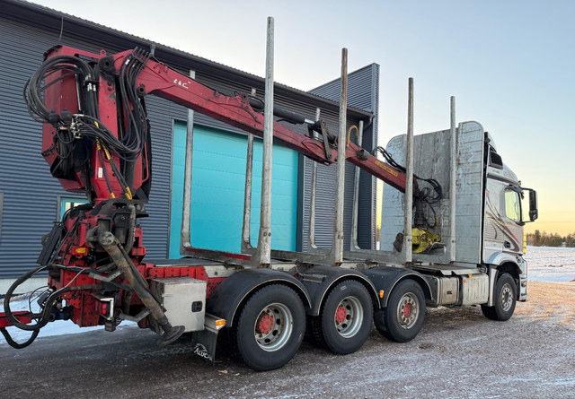 Mercedes-BenzArocs 8x4 Nosturilla! - Tovornjak za prevoz lesa, Tovornjak z dvigalom: slika 5 Mercedes-BenzArocs 8x4 Nosturilla! - Tovornjak za prevoz lesa, Tovornjak z dvigalom: slika 5