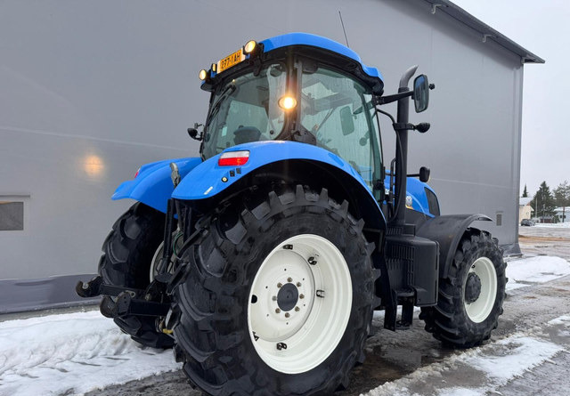 New HollandT7.200 - Traktor: slika 5 New HollandT7.200 - Traktor: slika 5