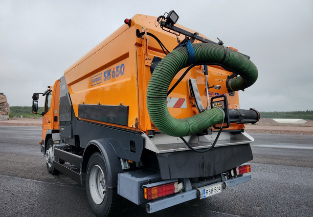 Schmidt SK650 Atego 85kmh/h - Vozilo za pometanje: slika 3 Schmidt SK650 Atego 85kmh/h - Vozilo za pometanje: slika 3