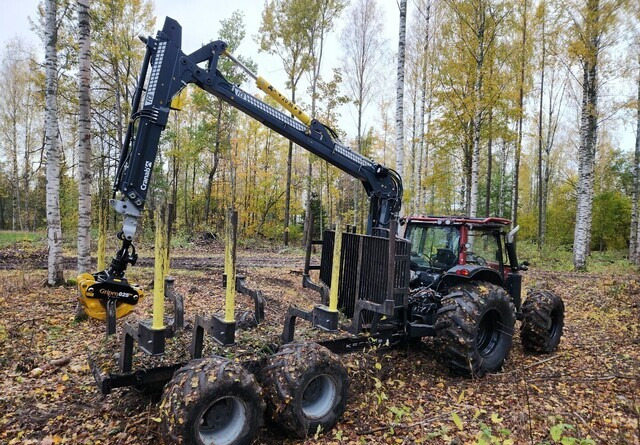 ValtraN123 + Kronos 140 4WDM + Cranab FC8 - Gozdarski traktor, Gozdarska prikolica: slika 4 ValtraN123 + Kronos 140 4WDM + Cranab FC8 - Gozdarski traktor, Gozdarska prikolica: slika 4