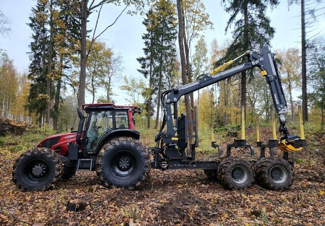 ValtraN123 + Kronos 140 4WDM + Cranab FC8 - Gozdarski traktor, Gozdarska prikolica: slika 2 ValtraN123 + Kronos 140 4WDM + Cranab FC8 - Gozdarski traktor, Gozdarska prikolica: slika 2