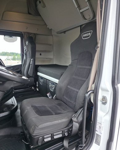 Vlačilec IvecoS-Way 460 4x2 LNG / LBG: slika 10 Vlačilec IvecoS-Way 460 4x2 LNG / LBG: slika 10