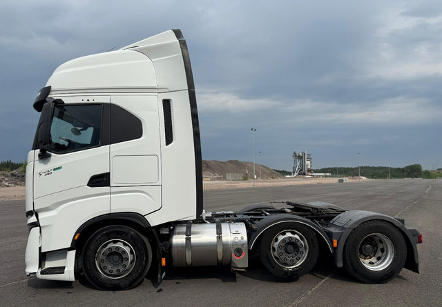 IvecoS-Way 460 LNG 6x2 - Vlačilec: slika 2 IvecoS-Way 460 LNG 6x2 - Vlačilec: slika 2