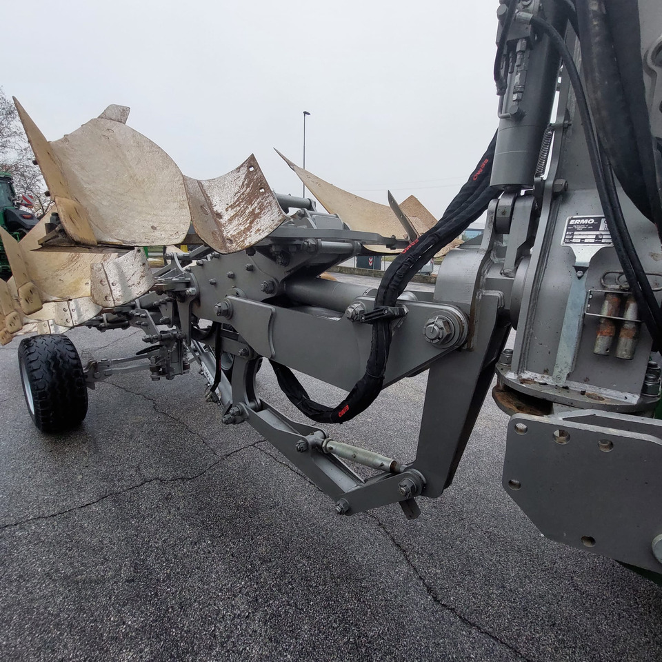 ARATRO ERMO - Plug: slika 1 ARATRO ERMO - Plug: slika 1