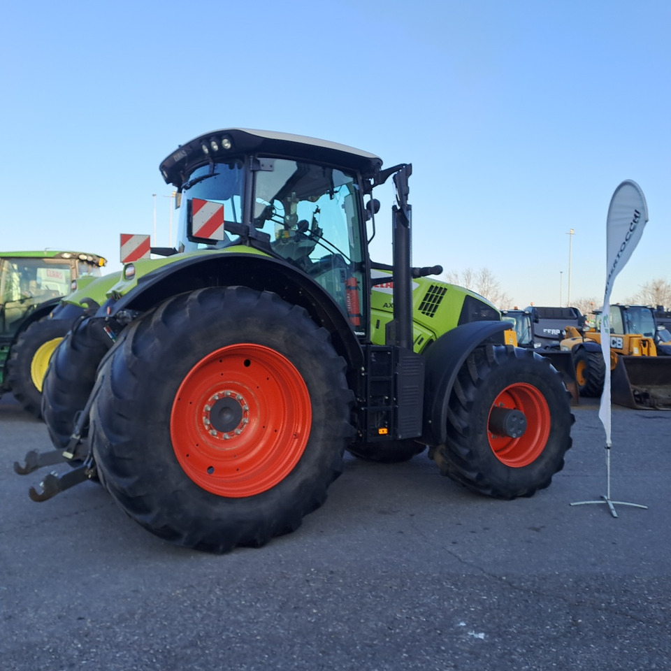 CLAAS 830 AXION - Traktor: slika 2 CLAAS 830 AXION - Traktor: slika 2