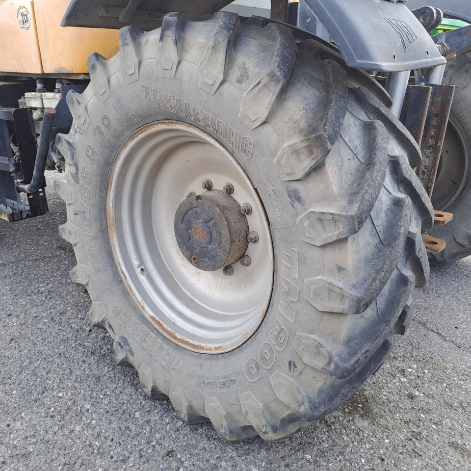 JCB FASTRAC 175 - ASTA AGRIBERTOCCHI - Traktor: slika 5 JCB FASTRAC 175 - ASTA AGRIBERTOCCHI - Traktor: slika 5