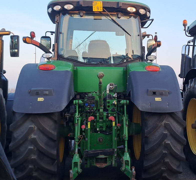 JOHN DEERE 7230R - ASTA AGRIBERTOCCHI - Traktor: slika 3 JOHN DEERE 7230R - ASTA AGRIBERTOCCHI - Traktor: slika 3