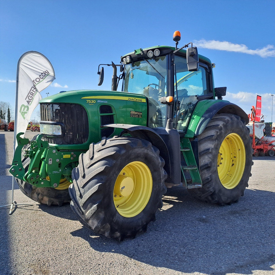 JOHN DEERE 7530 PREMIUM - Traktor: slika 1 JOHN DEERE 7530 PREMIUM - Traktor: slika 1