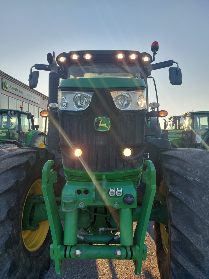 JOHN DEEREE 6210R - Traktor: slika 4 JOHN DEEREE 6210R - Traktor: slika 4