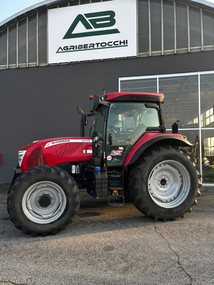 MCCORMICK - Traktor: slika 2 MCCORMICK - Traktor: slika 2