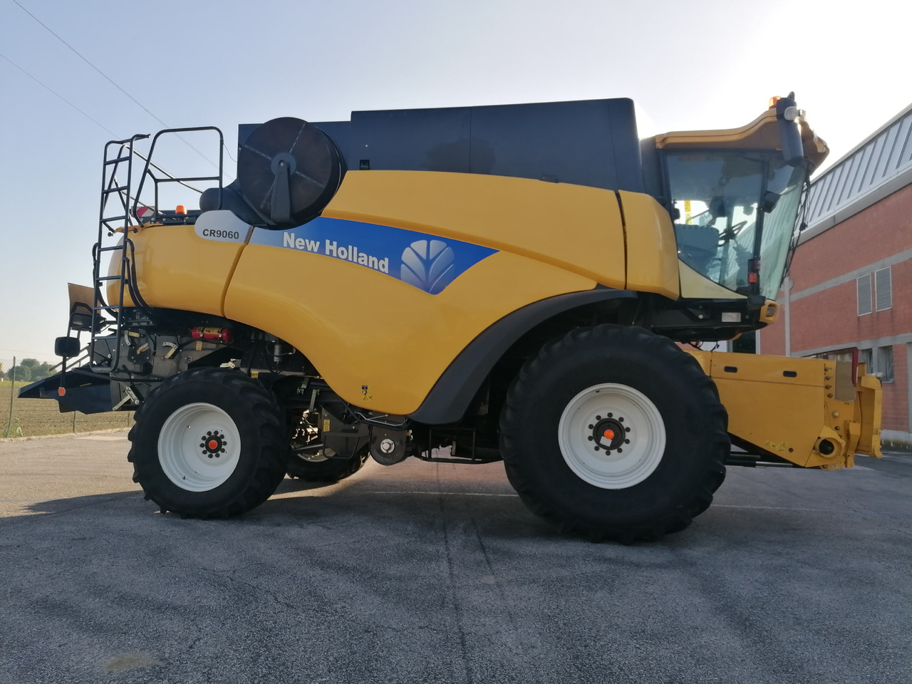 NEW HOLLAND CR 9060 - Kombajn harvester: slika 4 NEW HOLLAND CR 9060 - Kombajn harvester: slika 4