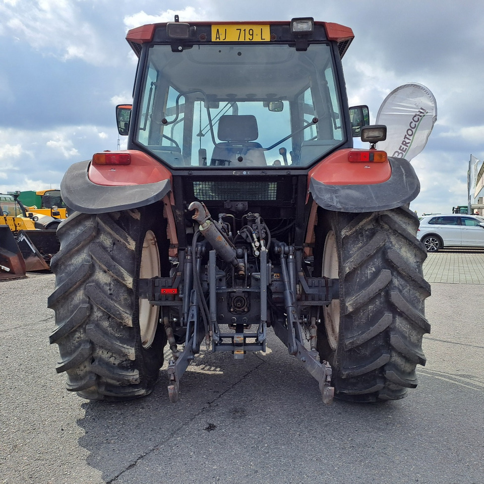 NEW HOLLAND FIATAGRI TS 110 - Traktor: slika 5 NEW HOLLAND FIATAGRI TS 110 - Traktor: slika 5