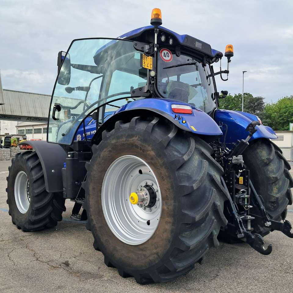 NEW HOLLAND T7 270 - Traktor: slika 2 NEW HOLLAND T7 270 - Traktor: slika 2