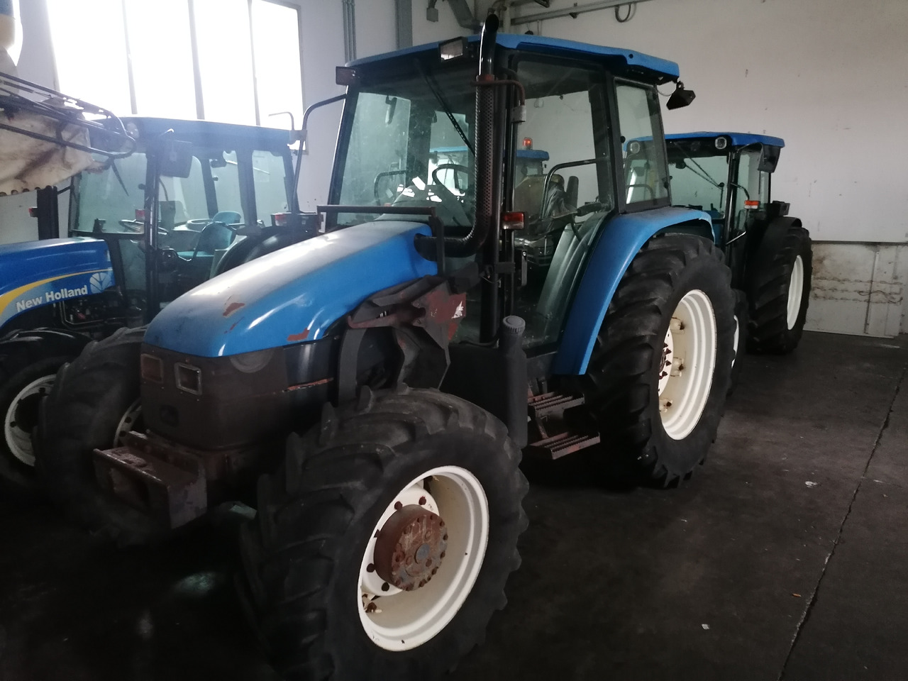 NEW HOLLAND TL 90 - Traktor: slika 2 NEW HOLLAND TL 90 - Traktor: slika 2