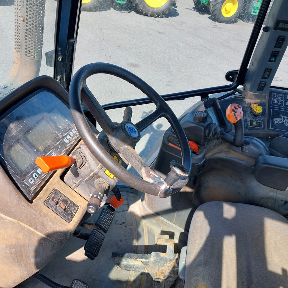NEW HOLLAND TM 190 - Traktor: slika 4 NEW HOLLAND TM 190 - Traktor: slika 4