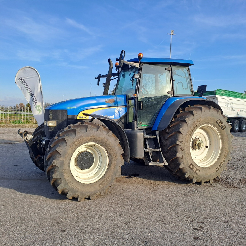NEW HOLLAND TM 190 - Traktor: slika 3 NEW HOLLAND TM 190 - Traktor: slika 3