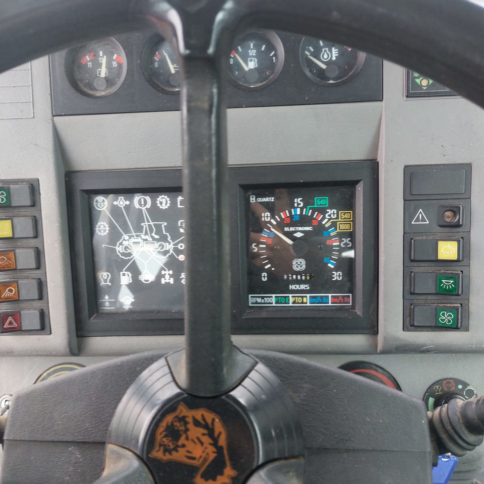 SAME TITAN 145 - Traktor: slika 2 SAME TITAN 145 - Traktor: slika 2