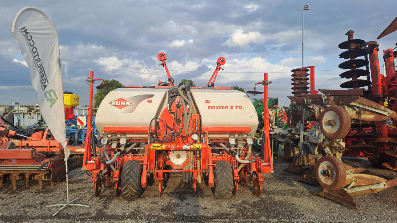 SEMINATRICE DI PRECISIONE KUHN MAXIMA 2 TD - Sejalnica: slika 1 SEMINATRICE DI PRECISIONE KUHN MAXIMA 2 TD - Sejalnica: slika 1