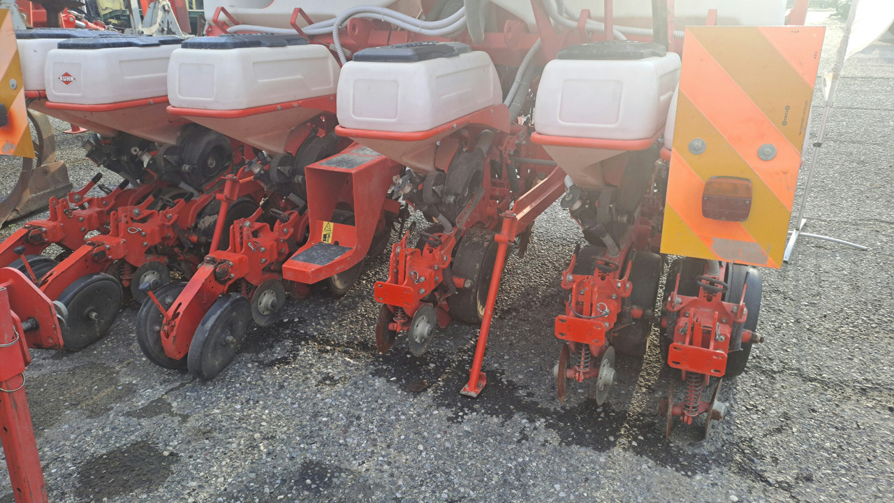 SEMINATRICE DI PRECISIONE KUHN MAXIMA 2 TD - Sejalnica: slika 4 SEMINATRICE DI PRECISIONE KUHN MAXIMA 2 TD - Sejalnica: slika 4