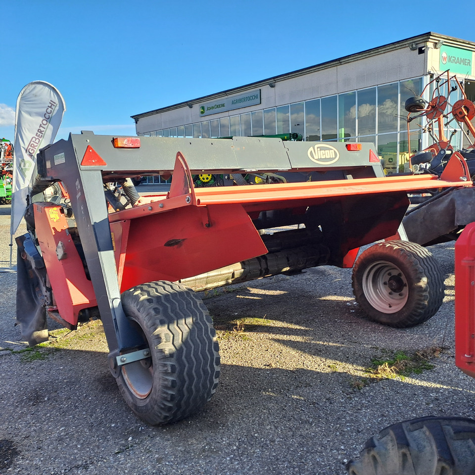 VICON 832R - Kosilnica: slika 2 VICON 832R - Kosilnica: slika 2