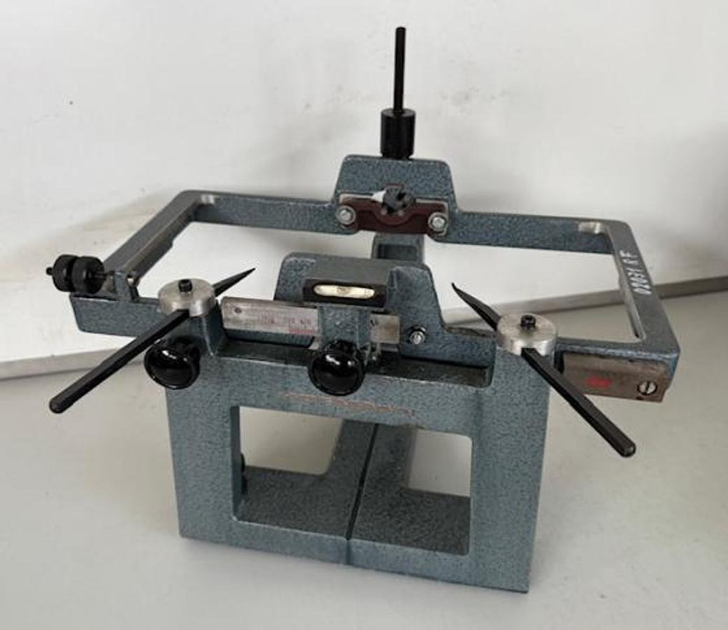Schleifscheiben-Auswuchtwaage HOFMANN - Stroj za obdelavo kovin: slika 1 Schleifscheiben-Auswuchtwaage HOFMANN - Stroj za obdelavo kovin: slika 1