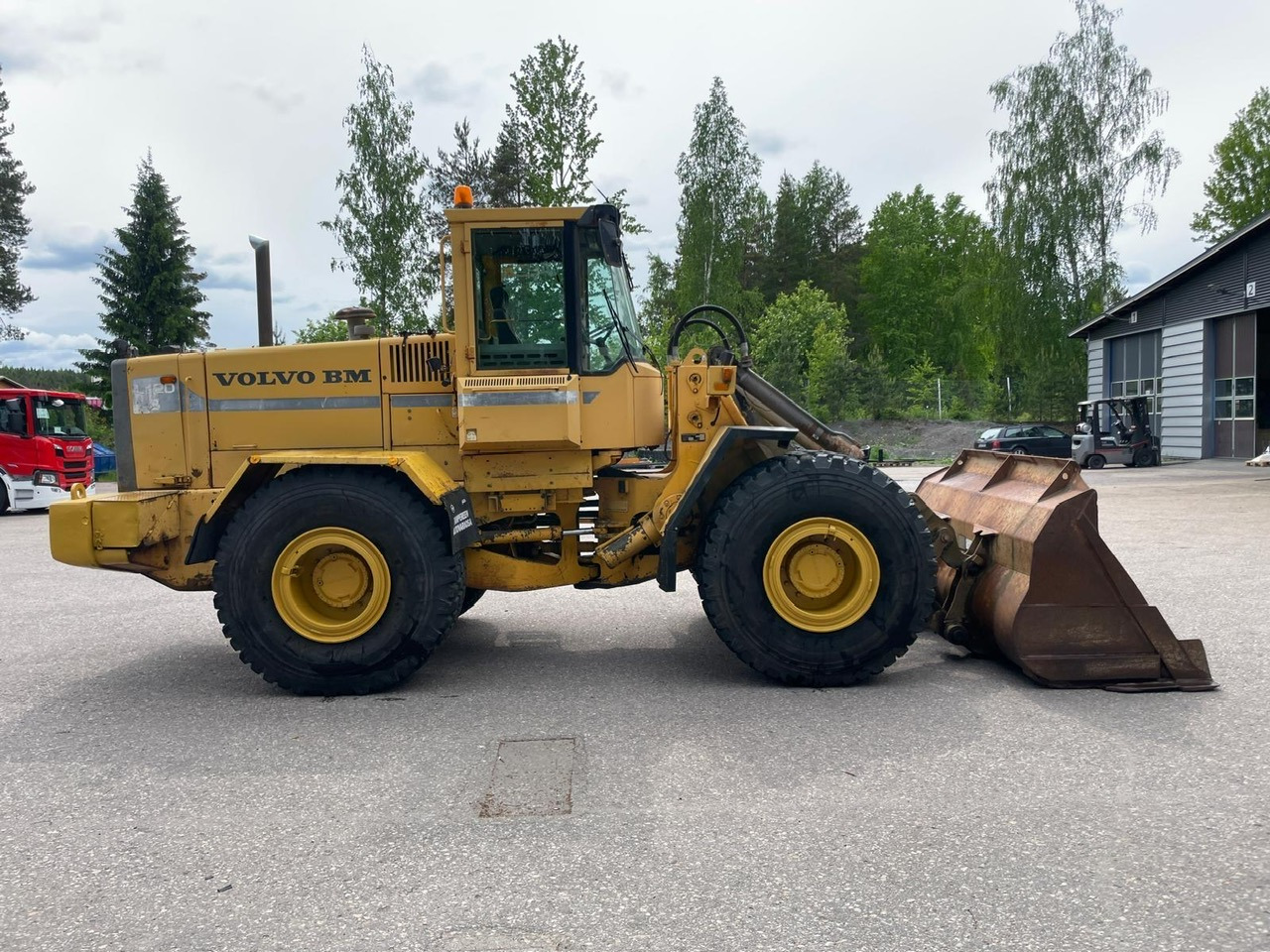 Volvo L120B - Kolesni nakladalec: slika 4 Volvo L120B - Kolesni nakladalec: slika 4