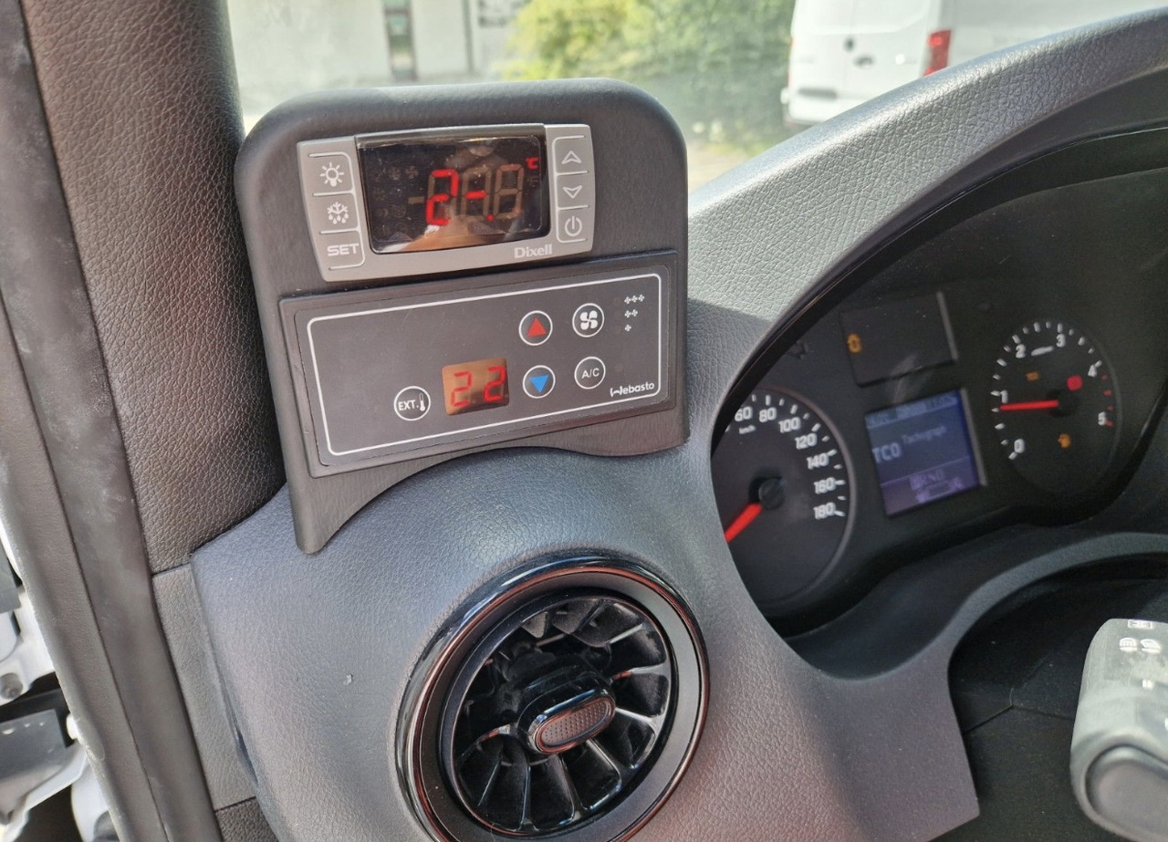 Nov Minibus, Potniški kombi Mercedes Benz Sprinter 415 19 asientos: slika 8