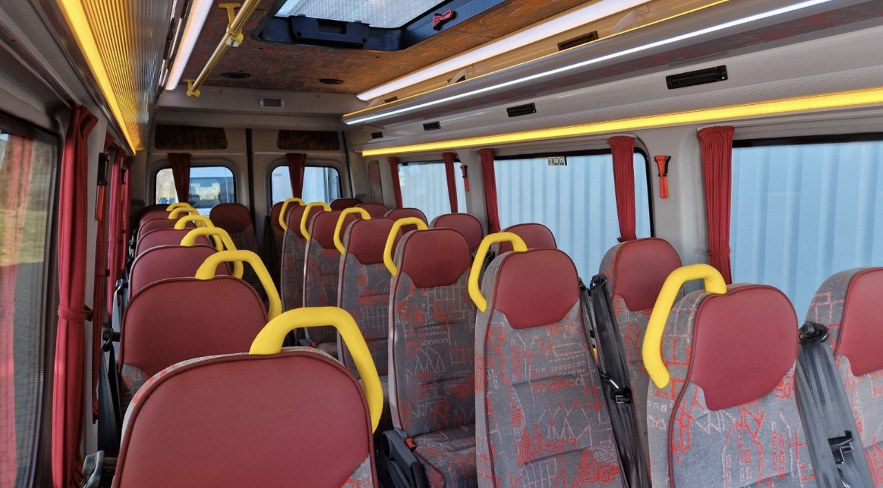 Nov Minibus, Potniški kombi Mercedes Benz Sprinter 515 CDI ADA Systeme 22 sitze: slika 6