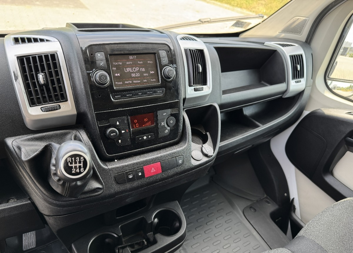 Fiat Ducato L4H3 MAXI 2.3 180KM Rok 2019 LED KAMERA Bezwypadkowy Salon PL - Furgon: slika 5 Fiat Ducato L4H3 MAXI 2.3 180KM Rok 2019 LED KAMERA Bezwypadkowy Salon PL - Furgon: slika 5