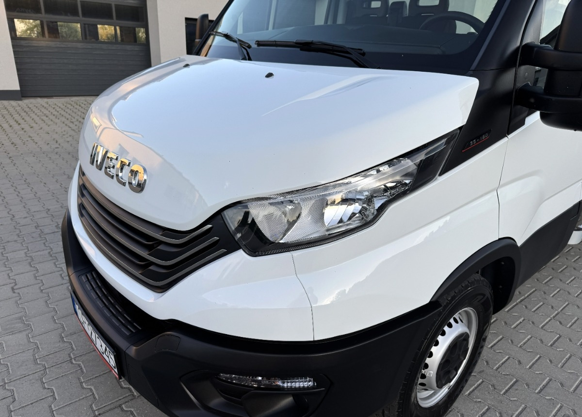 Tovornjak avtotransporter Iveco Daily 3.0 160KM Rok 2022 55 tys km przebiegu AUTOLAWETA Najazd laweta: slika 16