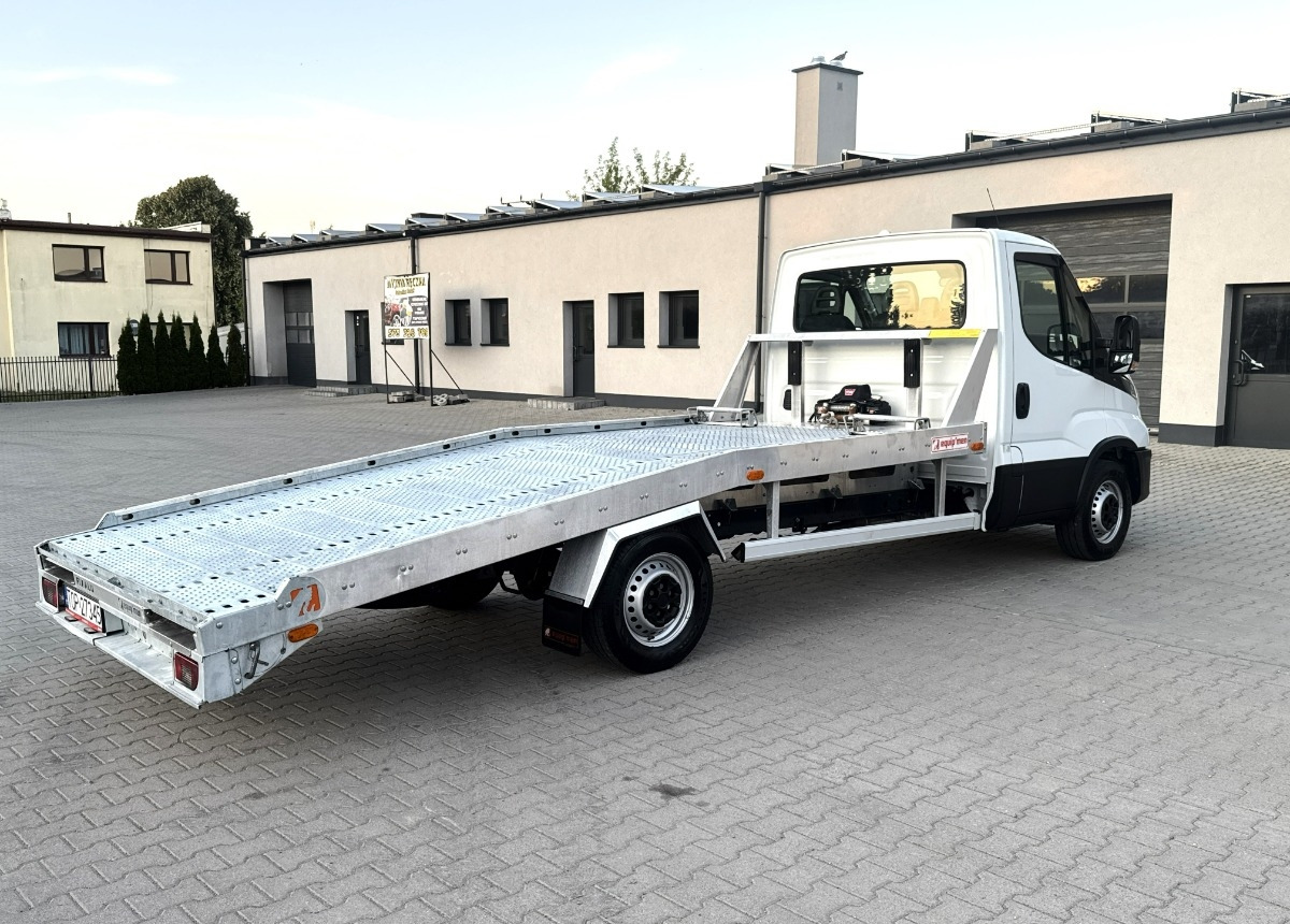 Iveco Daily 3.0 160KM Rok 2022 55 tys km przebiegu AUTOLAWETA Najazd laweta - Tovornjak avtotransporter: slika 3 Iveco Daily 3.0 160KM Rok 2022 55 tys km przebiegu AUTOLAWETA Najazd laweta - Tovornjak avtotransporter: slika 3