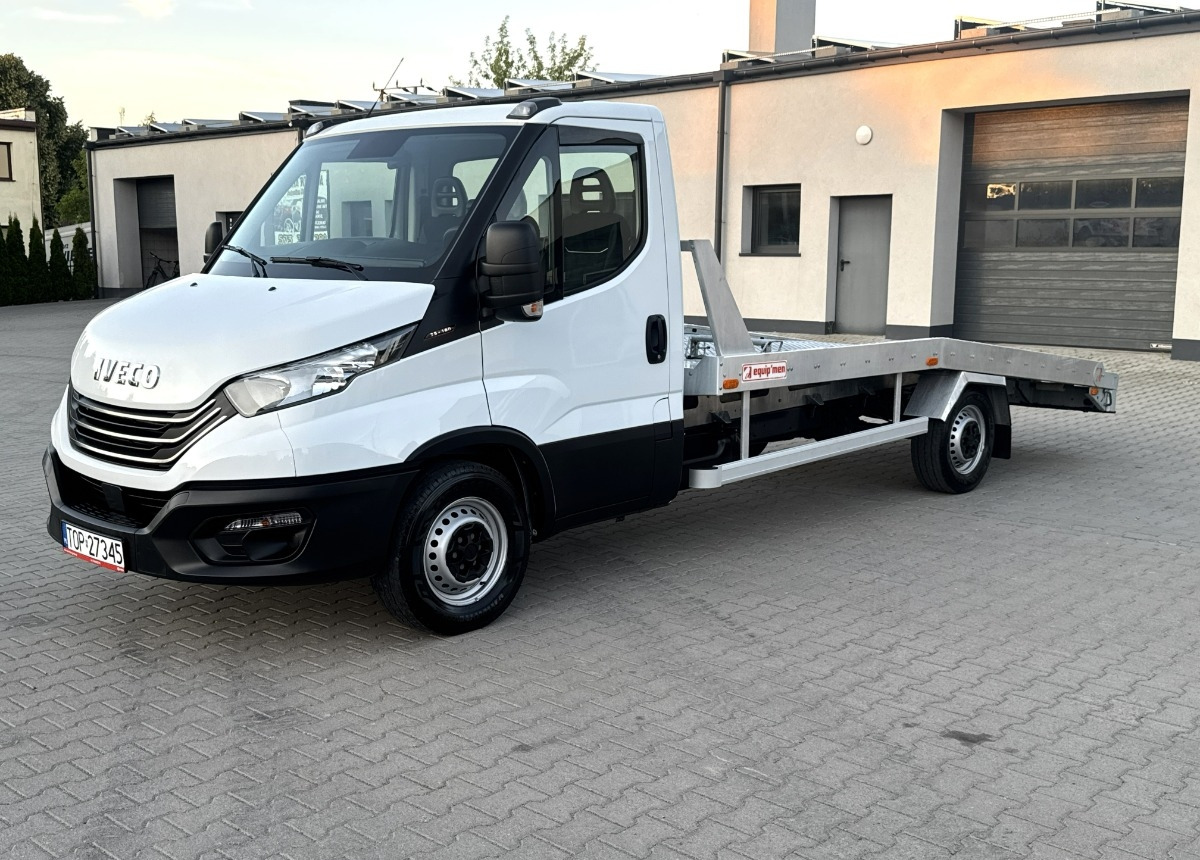 Tovornjak avtotransporter Iveco Daily 3.0 160KM Rok 2022 55 tys km przebiegu AUTOLAWETA Najazd laweta: slika 9