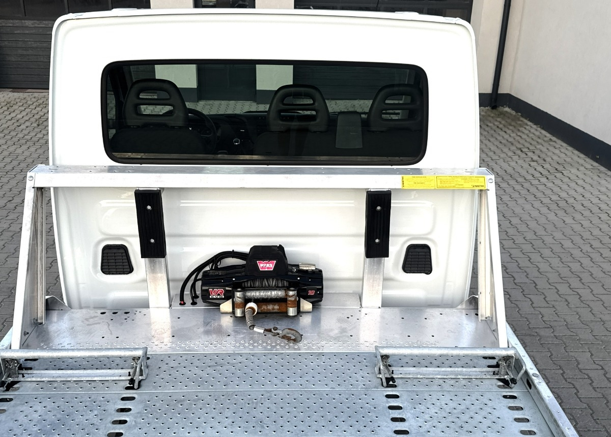 Tovornjak avtotransporter Iveco Daily 3.0 160KM Rok 2022 55 tys km przebiegu AUTOLAWETA Najazd laweta: slika 20