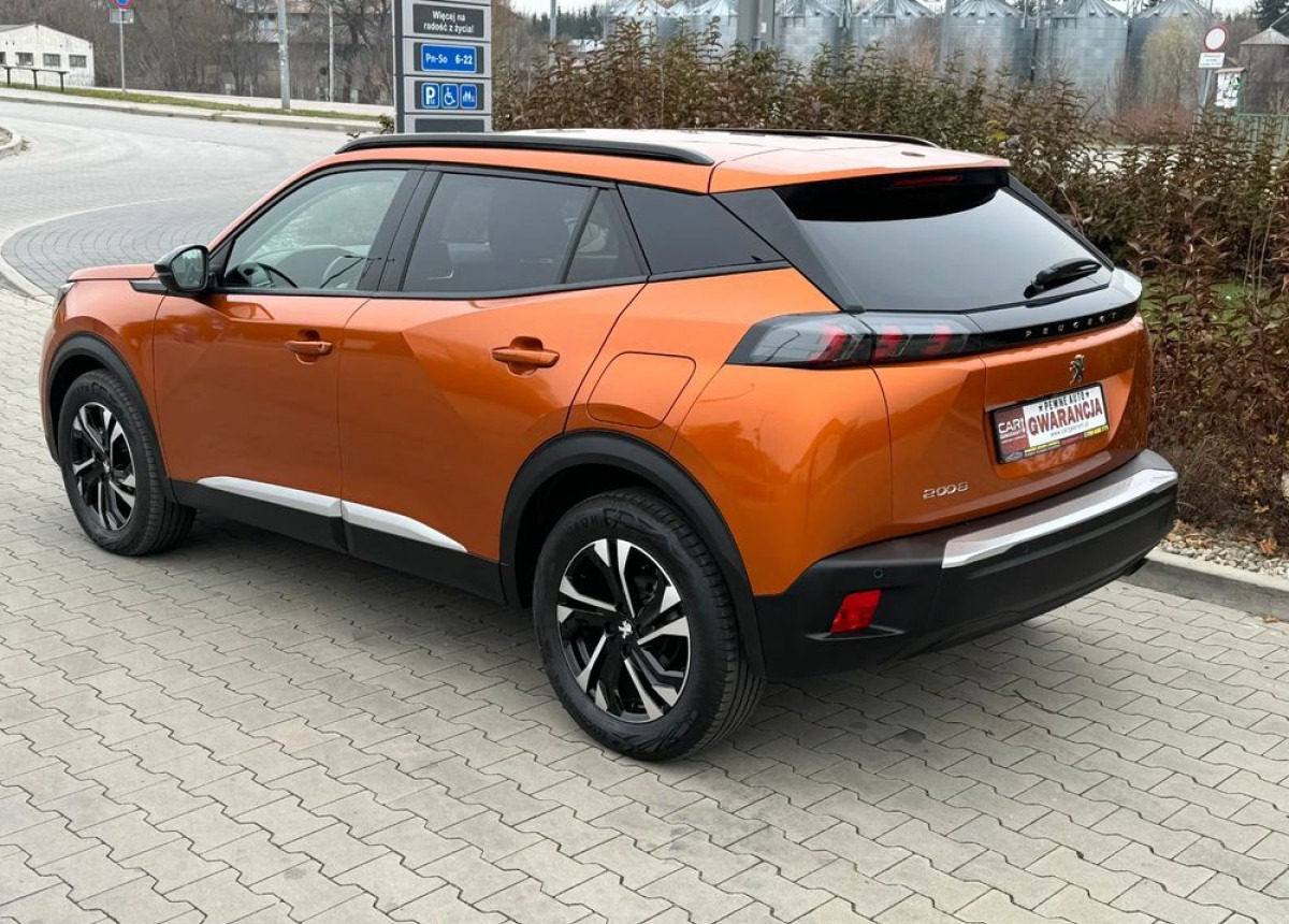 Peugeot 2008 Peugeot 1.2 benz 100 km Allure 6tys przebieg fabrycznie nowy - SUV: slika 2 Peugeot 2008 Peugeot 1.2 benz 100 km Allure 6tys przebieg fabrycznie nowy - SUV: slika 2