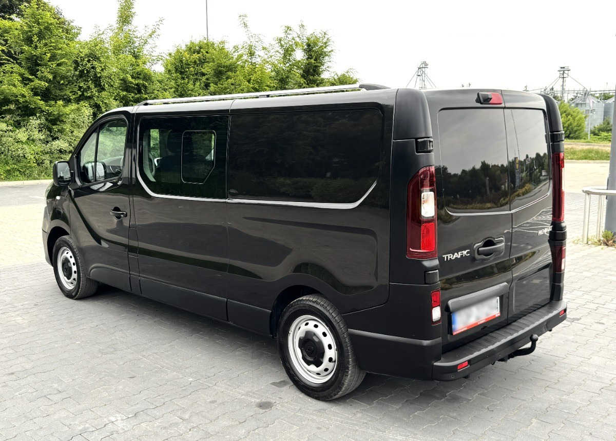 Renault Trafic 2.0 DCI LONG 2021 23 Brygadówka 6os 6 miejsc Spaceclass JAK NOWY - Minibus, Potniški kombi: slika 4 Renault Trafic 2.0 DCI LONG 2021 23 Brygadówka 6os 6 miejsc Spaceclass JAK NOWY - Minibus, Potniški kombi: slika 4
