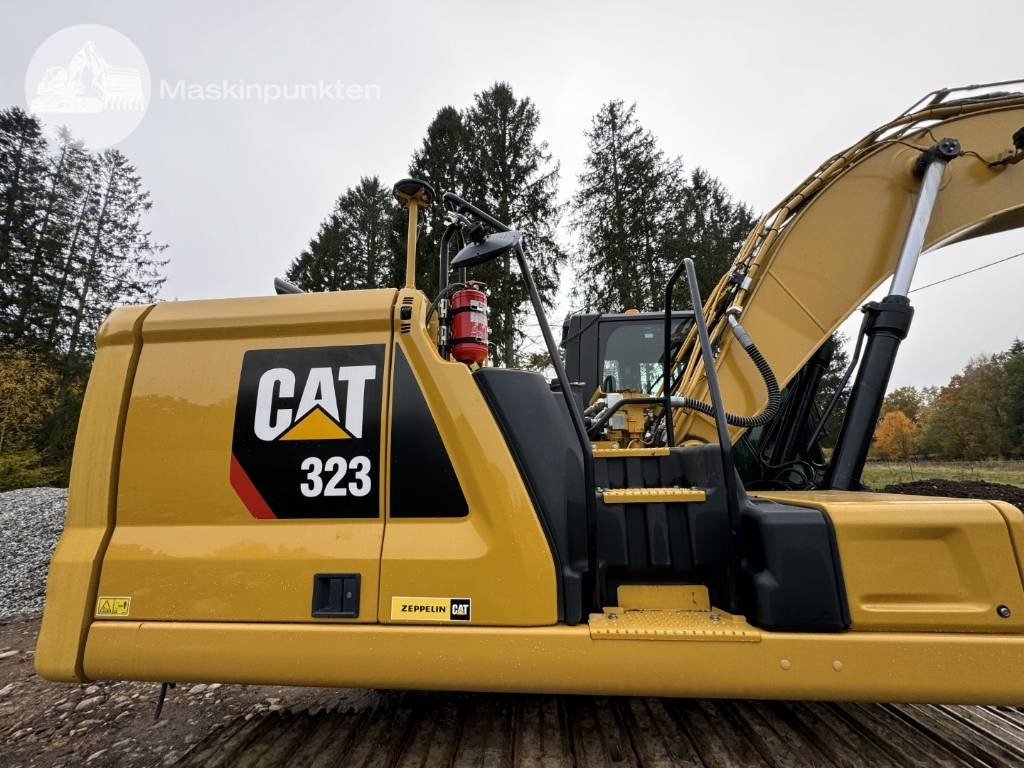 Bager goseničar CAT 323: slika 11