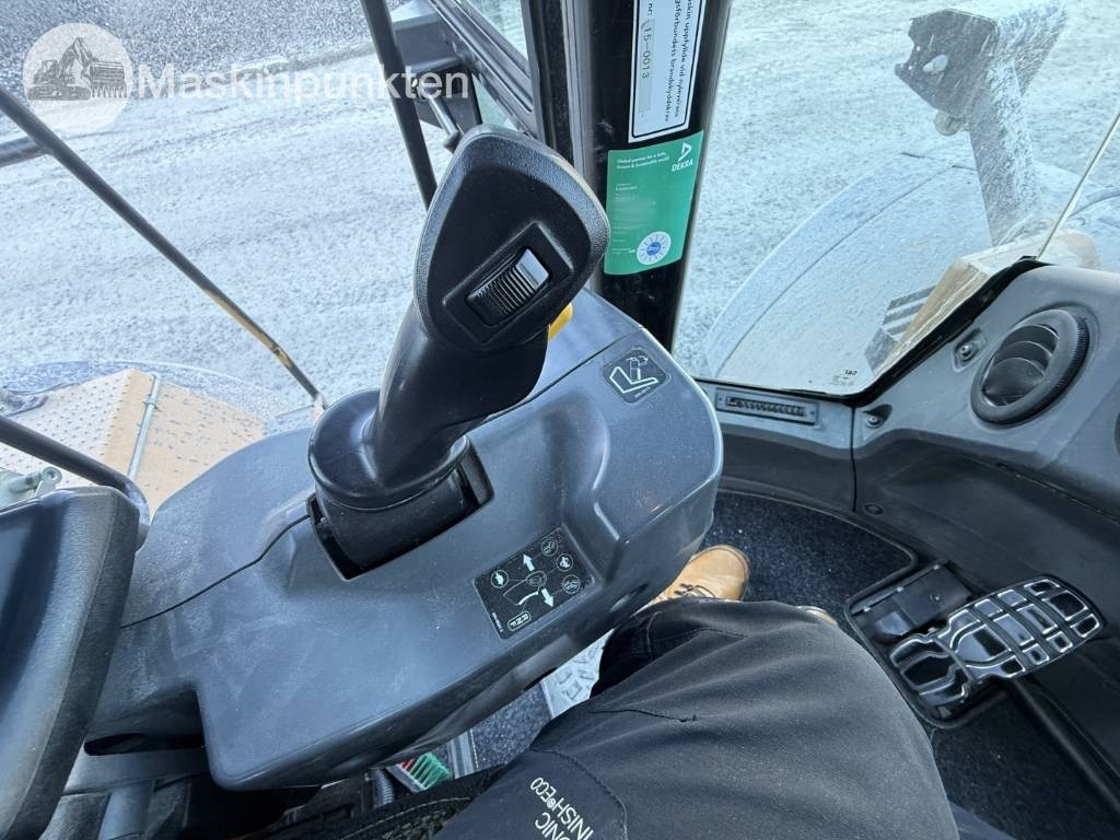 Kolesni nakladalec CAT 982 M: slika 20